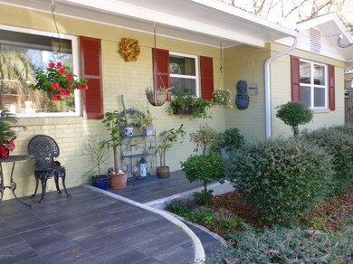 5436 Waterside Dr, Jacksonville, FL 32210 - photo 4