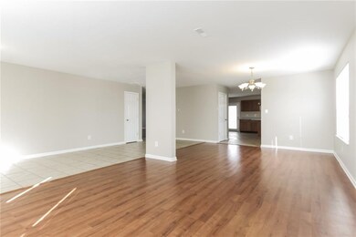 565 Hummingbird Ln, Whiteland, IN 46184 - photo 3