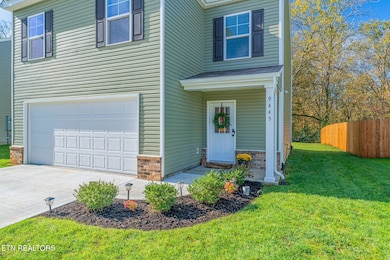 9445 River Cane Rd, Mascot, TN 37806 - photo 3