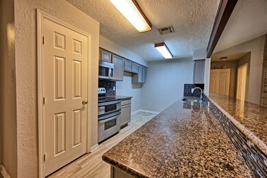 16435 Bougainvilla Ln, Friendswood, TX 77546 - photo 5