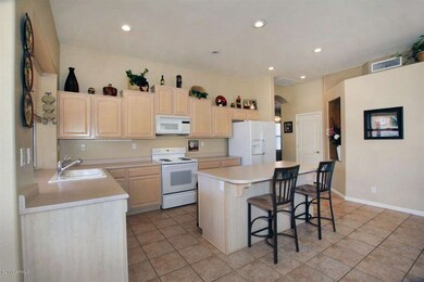 3211 S Greythorne Way Chandler-large-010