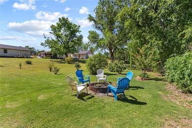 208 W Broadway, Custer City, OK 73639 - photo 5