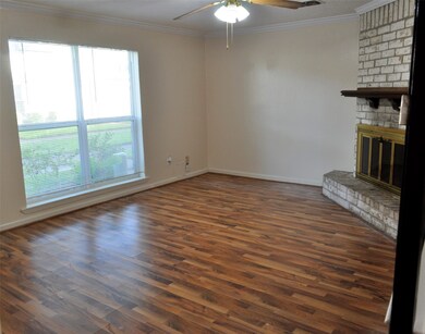 3938 Laura Leigh Dr, Friendswood, TX 77546 - photo 5