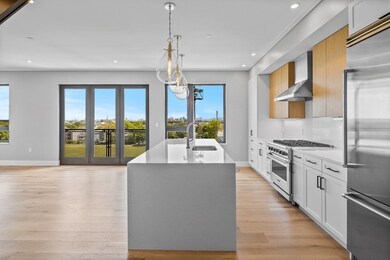 Cadence on Leo unit 609, Boston, MA 02135 - photo 4