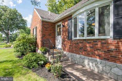 2837 Diamond St, Hatfield, PA 19440 - photo 2