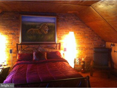 110 E Marshall Rd, Lansdowne, PA 19050 - photo 6