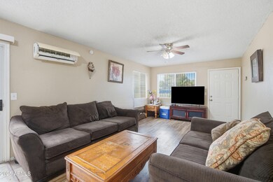 4242 N 69th Ln unit 1333, Phoenix, AZ 85033 - photo 3