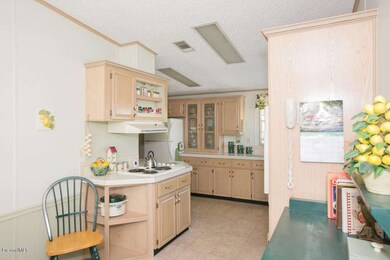7526 Montauk - Kitchen 3