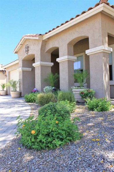 002 a Front Paver walk