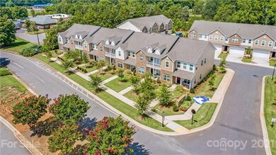 212 Overstone Ct, Fort Mill, SC 29715 - photo 2