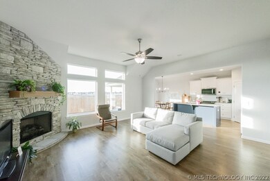 10240 S 230th East Ave, Broken Arrow, OK 74014 - photo 4