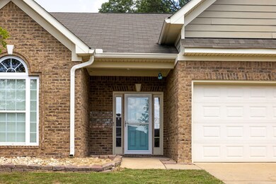 8049 Garrett Pines Dr, Midland, GA 31820 - photo 3