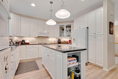 9190 Archer Ln N, Osseo, MN 55311 - photo 3