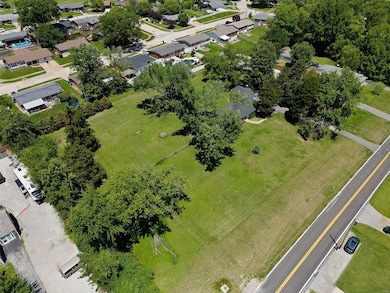 Easy connection to MSD for two buildable lots.