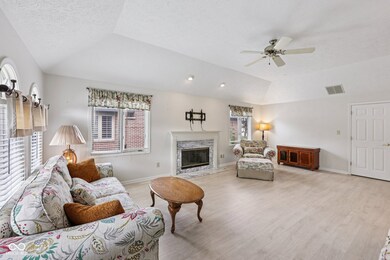 251 Andrews Blvd, Plainfield, IN 46168 - photo 6