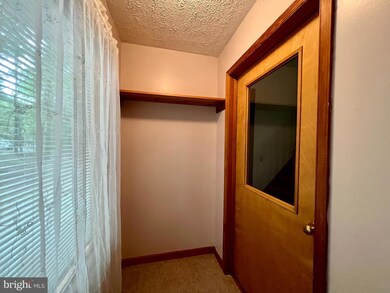 148 Fieldstone Ln, Berkeley Springs, WV 25411 - photo 3