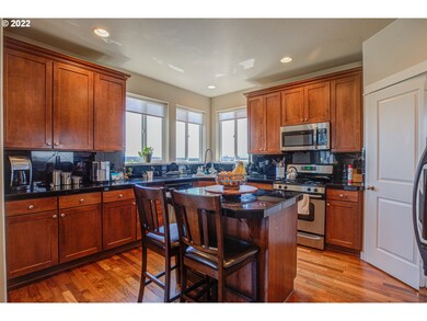 13038 SE Meadehill Ave, Happy Valley, OR 97086 - photo 7