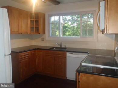 100 Moore Rd, Wallingford, PA 19086 - photo 5