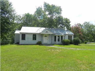 152 Jackson St, Hazlehurst, MS 39083 - photo 5