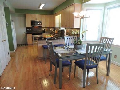 Kitchen - Kraftsmaid cabinets, granite, stainless,