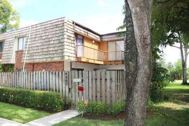 4407 Woodstock Dr unit A, West Palm Beach, FL 33409 - photo 2