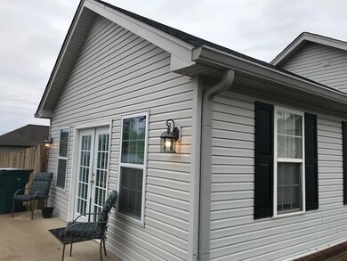 136 Sara Cir, Lebanon, TN 37090 - photo 2