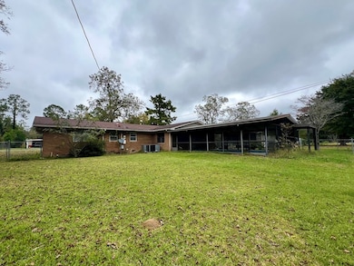 105 Halsey St, Fitzgerald, GA 31750 - photo 6