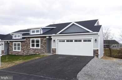 696 Shook Ct W, Greencastle, PA 17225 - photo 4