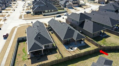 This lot offers a little extra width across the back - more elbow room than the standard interior lots.