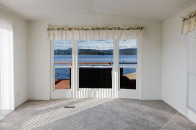 CassiesListing+Waldport-2-8