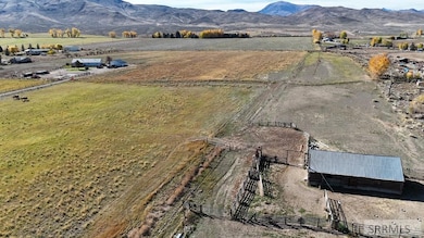 2651 Challis Creek Rd, Challis, ID 83226 - photo 4