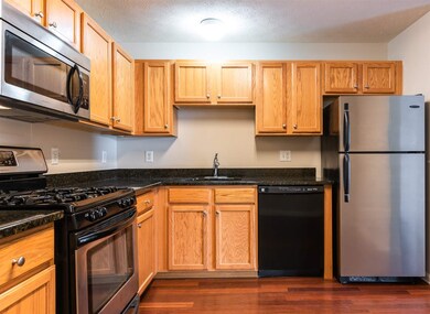 9 Crosswoods Path Blvd unit 33, MerriMacK, NH 03054 - photo 3