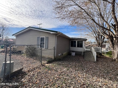 307 E. Walden St. (3)