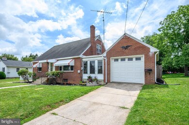 110 W Myrtle St, Littlestown, PA 17340 - photo 2