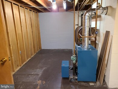 3423 Westview Cir, Greencastle, PA 17225 - photo 5