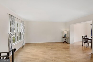 1901 Bronzegate Blvd, Silver Spring, MD 20904 - photo 4