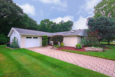 77 Fordham Dr, Matawan, NJ 07747 - photo 3