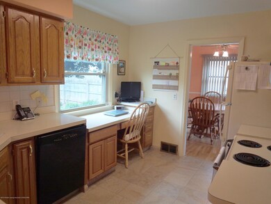 2516 chatham kitchen 2