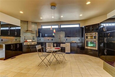 5552 Drake Rd, Greensboro, NC 27406 - photo 7