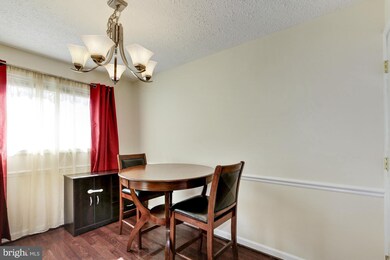 6906 Randolph Macon Dr, Alexandria, VA 22307 - photo 7