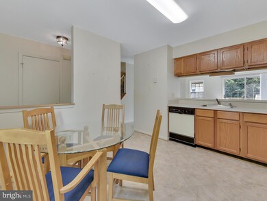 11521 Brundidge Terrace, Germantown, MD 20876 - photo 6