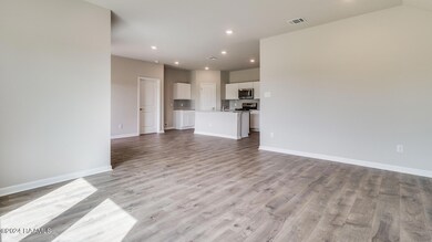 X40D Denton AL White - 1805 Highland Dr