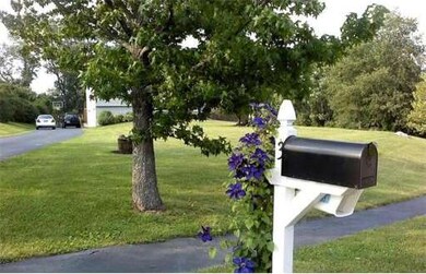 3 Merriam Rd, Charlton, MA 01507 - photo 5