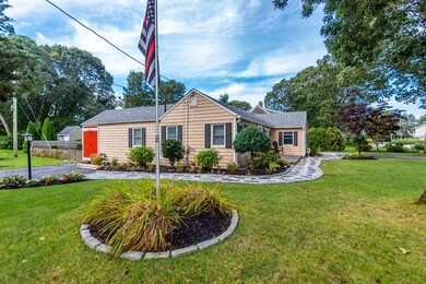 158 Tahanto Rd, Pocasset, MA 02559 - photo 2