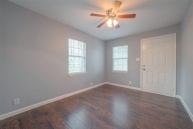 3809 Love St, Houston, TX 77026 - photo 4