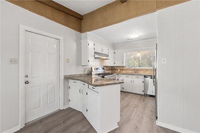 309 Borderbrook Dr, Bryan, TX 77801 - photo 5