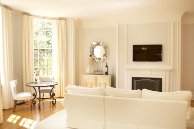 313 Commonwealth Ave unit 2, Boston, MA 02115 - photo 2