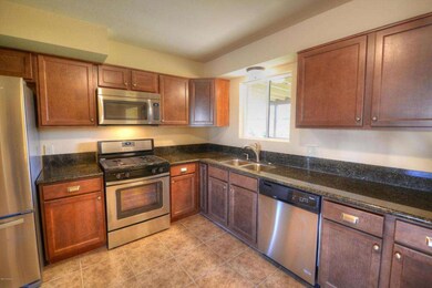 New Kitchen!! Cabinets, Granite and more