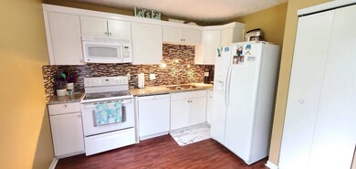 2377 Edmondton Rd kitchen