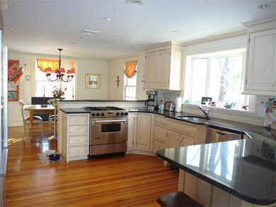 226 Ash St, Weston, MA 02493 - photo 4